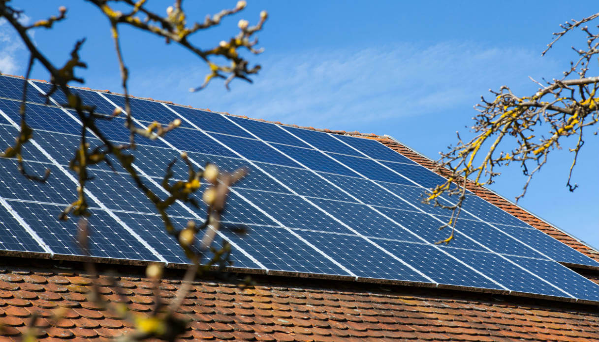 découvrez comment l'auto financement photovoltaïque peut transformer votre projet d'énergie solaire en une solution économique et durable. investissez dans l'avenir tout en réduisant vos factures d'électricité grâce à des options de financement adaptées à vos besoins.