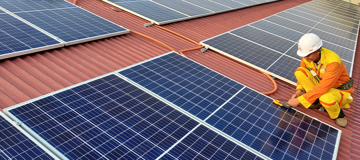 découvrez les avantages de l'autoconsommation photovoltaïque : économisez sur vos factures d'électricité, réduisez votre empreinte carbone et profitez d'une énergie renouvelable gratuite et inépuisable. transformez votre toit en source d'énergie durable et maîtrisez votre consommation énergétique avec des solutions adaptées à vos besoins.