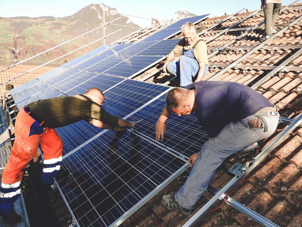 découvrez comment réaliser votre propre projet d'autoconstruction photovoltaïque. apprenez les étapes essentielles pour concevoir, installer et optimiser votre système solaire, tout en réduisant vos factures d'énergie et en contribuant à la transition énergétique.
