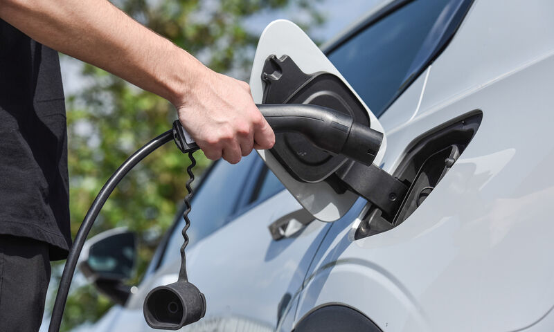 découvrez le concept d'autonomie électrique : une approche durable et innovante qui permet de produire et consommer sa propre énergie. explorez les solutions, technologies et avantages pour un quotidien plus vert et indépendant.