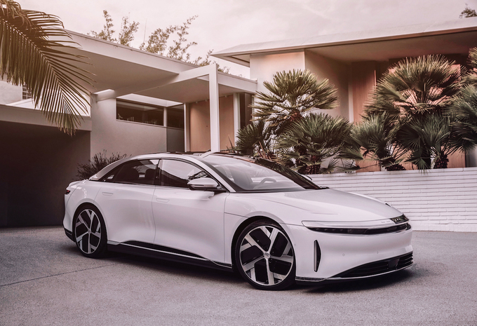 découvrez comment l'autonomie électrique transforme notre quotidien en offrant des solutions durables et innovantes pour une mobilité verte et respectueuse de l'environnement.