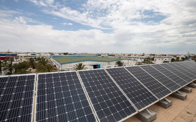 découvrez comment l'autoproduction d'électricité vous permet de générer votre propre énergie renouvelable, de réduire vos factures et de contribuer à l'environnement. explorez les solutions et les avantages de l'autoproduction solaire et éolienne.