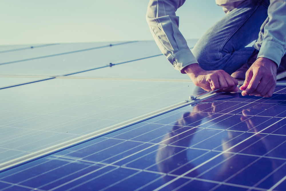 découvrez les avantages et les inconvénients des panneaux photovoltaïques. cette analyse approfondie vous aidera à évaluer les bénéfices économiques, environnementaux et techniques de l'énergie solaire, tout en prenant en compte les défis et les limitations associés à cette technologie durable.