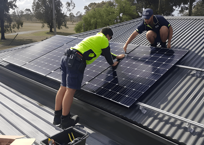 découvrez notre analyse approfondie des avis sur les analyseurs solaires. trouvez le meilleur équipement pour optimiser votre installation photovoltaïque, comparer les performances et les fonctionnalités, et obtenir des recommandations basées sur l'expérience des utilisateurs.