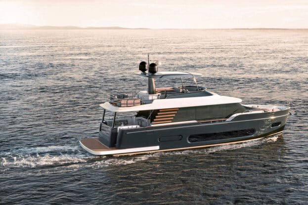 découvrez le concept d'azimut, un terme essentiel en navigation et en géométrie, qui désigne l'angle entre une direction donnée et le nord. explorez son application dans divers domaines comme l'astronomie, le tir, et la cartographie, et apprenez comment il influence notre compréhension de l'orientation dans l'espace.
