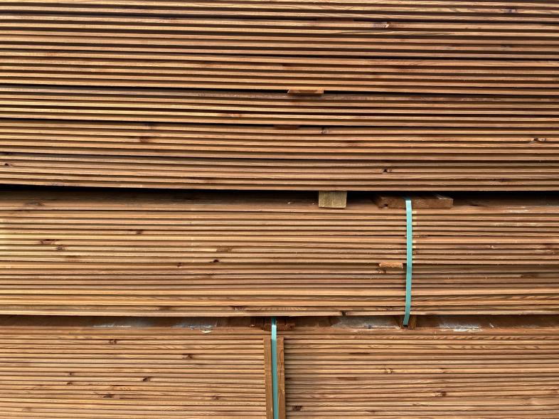 découvrez comment le bardage bois agricole allie esthétisme et durabilité pour protéger vos bâtiments agricoles. idéal pour préserver l'intégrité de vos structures tout en offrant une isolation naturelle, ce matériau respectueux de l'environnement est la solution parfaite pour les exploitations modernes.