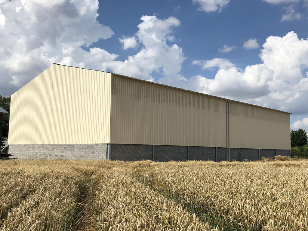 découvrez les caractéristiques et avantages des bâtiments agricoles modernes, conçus pour optimiser la production et le bien-être animal. apprenez-en plus sur les matériaux, les structures et les innovations qui façonnent l'agriculture durable.