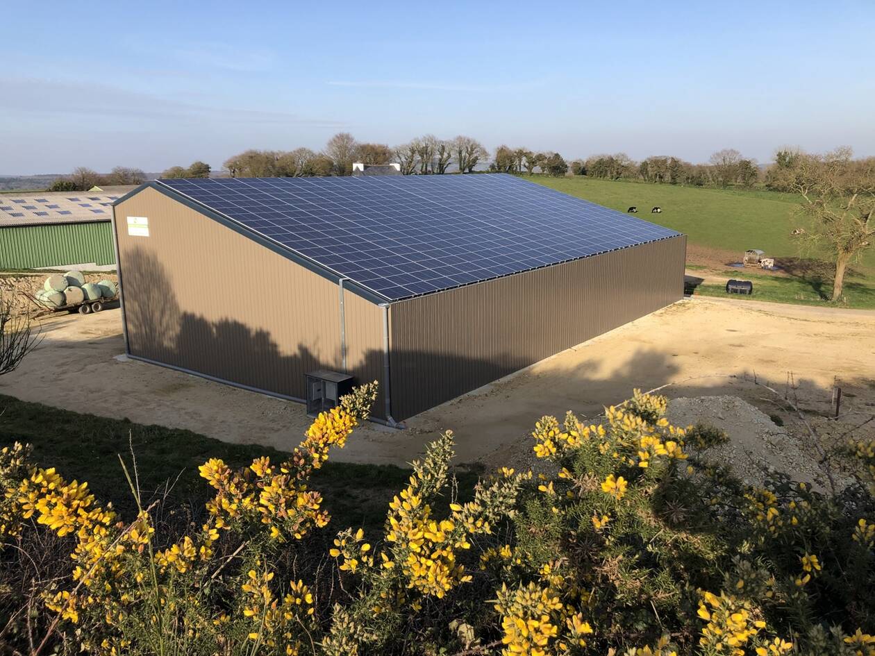 découvrez les avantages des bâtiments agricoles solaires : une solution durable pour optimiser la production agricole tout en réduisant l'empreinte carbone. transformez votre exploitation avec des technologies éco-responsables et bénéficiez d'énergies renouvelables.