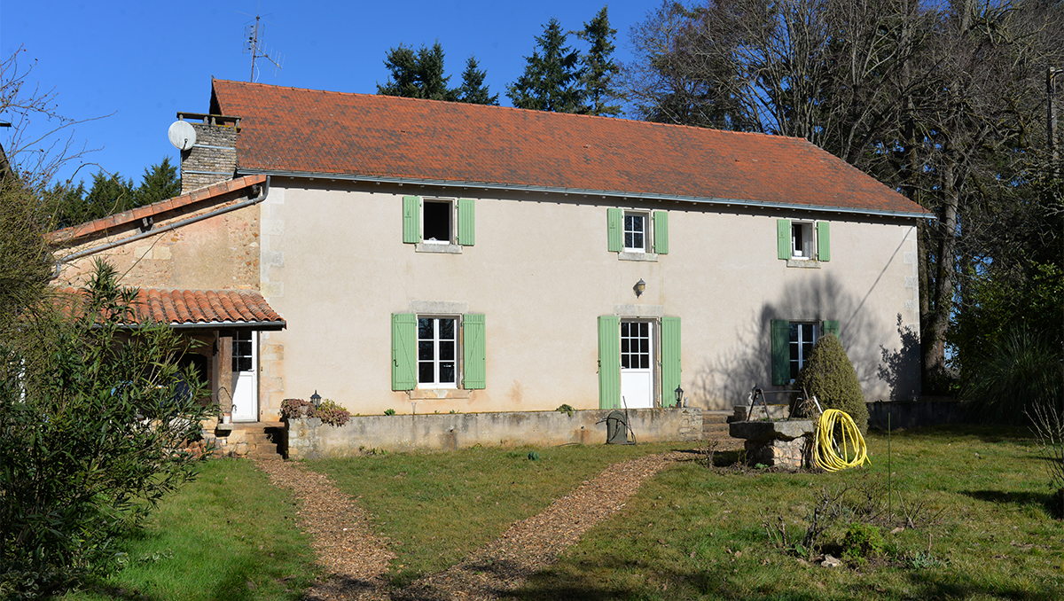 découvrez notre ferme, un véritable havre de paix où l'agriculture durable rencontre l'éducation. plongez dans la vie à la campagne, explorez nos cultures biologiques et participez à des activités enrichissantes pour toute la famille. rejoignez-nous pour une expérience authentique au cœur de la nature.