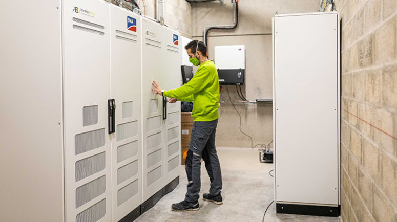 découvrez les solutions de stockage photovoltaïque qui vous permettent d'optimiser votre production d'énergie solaire. apprenez comment stocker l'énergie pour une utilisation ultérieure, réduire vos factures d'électricité et contribuer à un avenir durable.