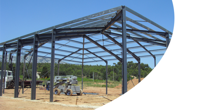 découvrez l'univers des bâtiments métalliques : robustesse, durabilité et esthétisme réunis pour répondre à tous vos besoins en construction. que ce soit pour un entrepôt, un hangar ou un espace commercial, explorez les avantages et les solutions offertes par les structures métalliques.