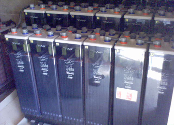 découvrez les avantages des batteries photovoltaïques pour optimiser votre production d'énergie solaire. stockez et utilisez l'énergie renouvelable, réduisez votre facture d'électricité et contribuez à un avenir plus durable.