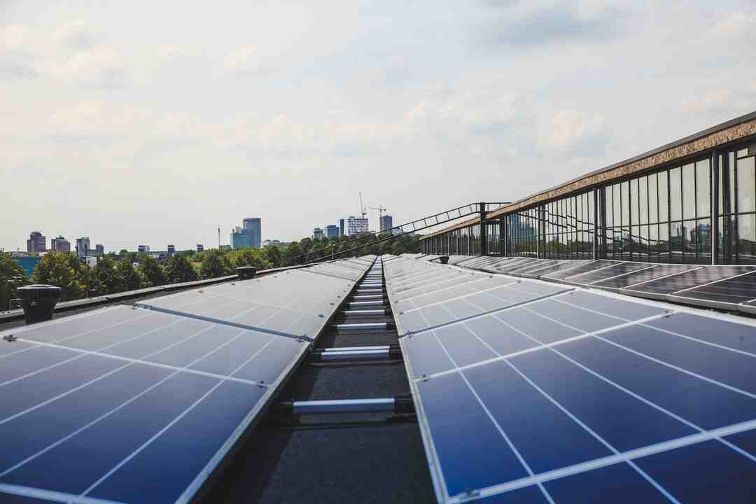 découvrez les signes d'une batterie solaire défectueuse et apprenez comment diagnostiquer et résoudre les problèmes pour optimiser la performance de votre système énergétique solaire. ne laissez pas une batterie en mauvais état affecter votre autonomie énergétique!