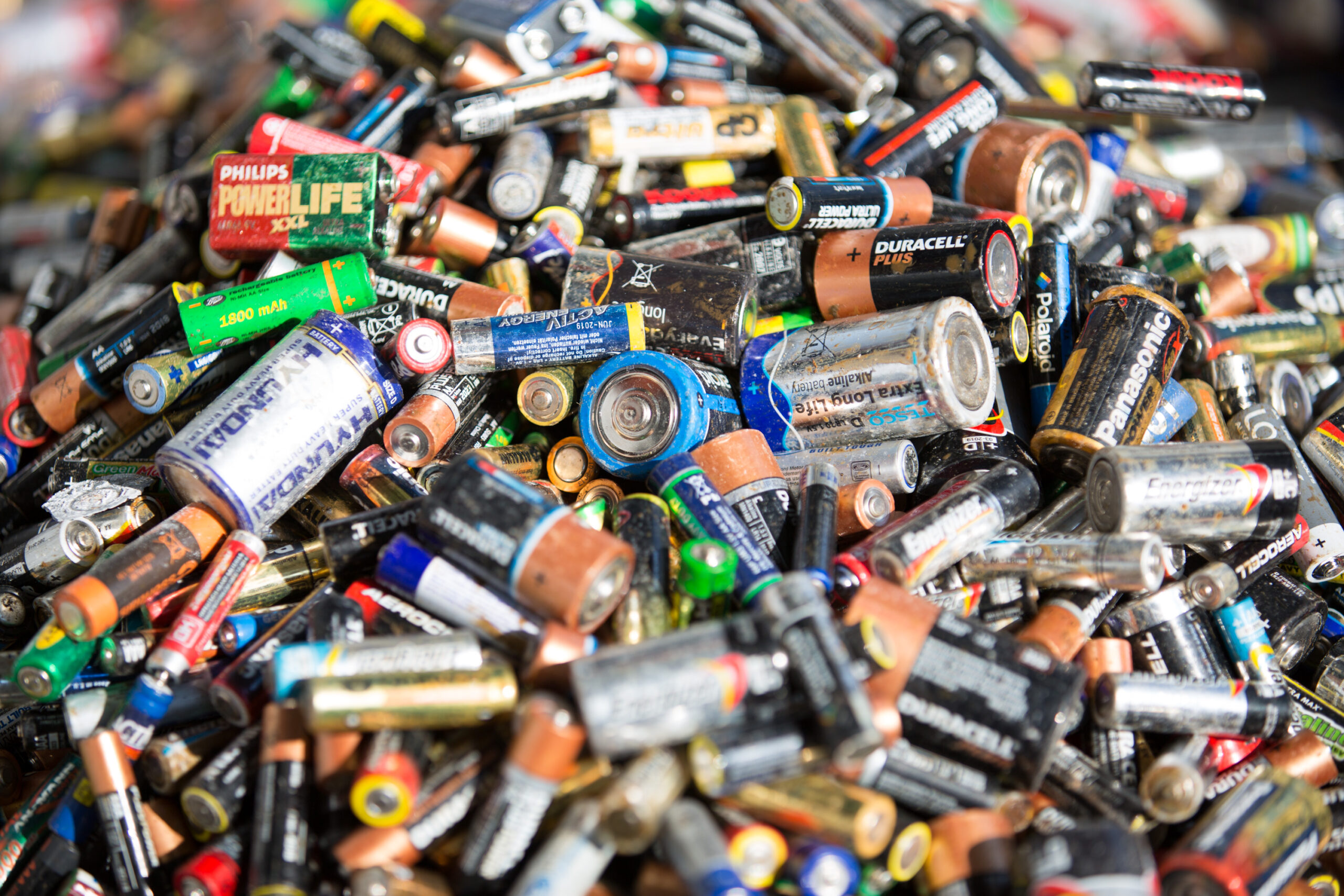 découvrez notre gamme de batteries performantes et fiables pour tous vos appareils. trouvez la batterie idéale pour votre smartphone, ordinateur portable, ou autres équipements électroniques. qualité, durabilité et technologie avancée au meilleur prix.
