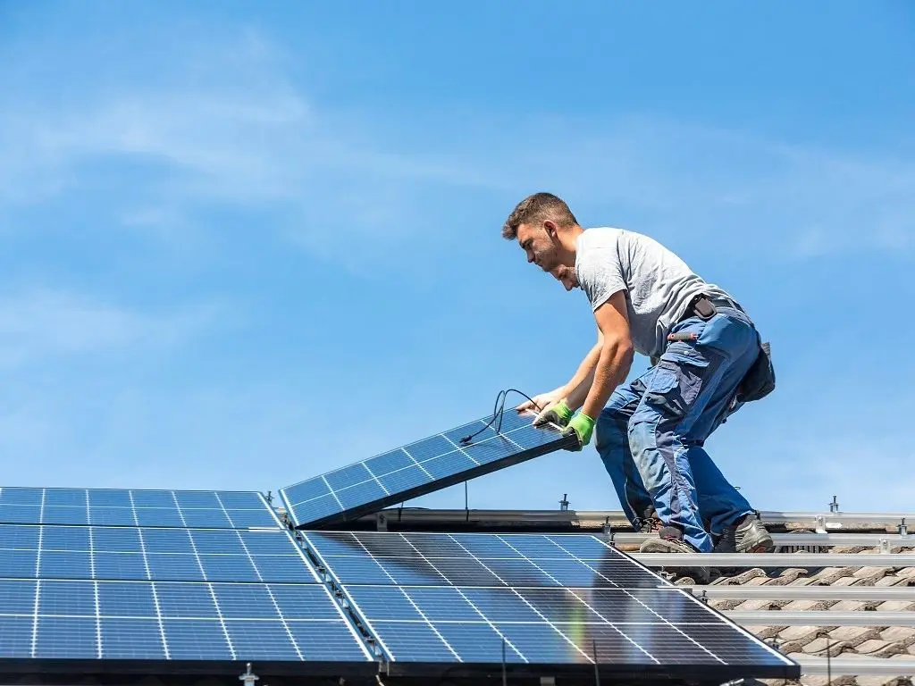 découvrez les avantages de l'autoconsommation solaire, une solution innovante pour réduire vos_factures d'énergie et contribuer à la transition énergétique. profitez d'une énergie propre et durable tout en augmentant l'autonomie de votre foyer avec des panneaux solaires adaptés à vos besoins.