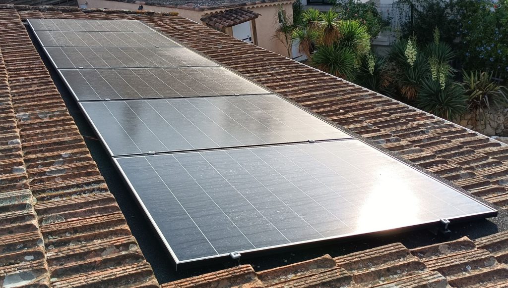 découvrez tout ce qu'il faut savoir sur le câblage photovoltaïque, essentiel pour optimiser la performance de vos installations solaires. apprenez les meilleures pratiques, les normes à respecter et les équipements nécessaires pour un système fiable et efficace.