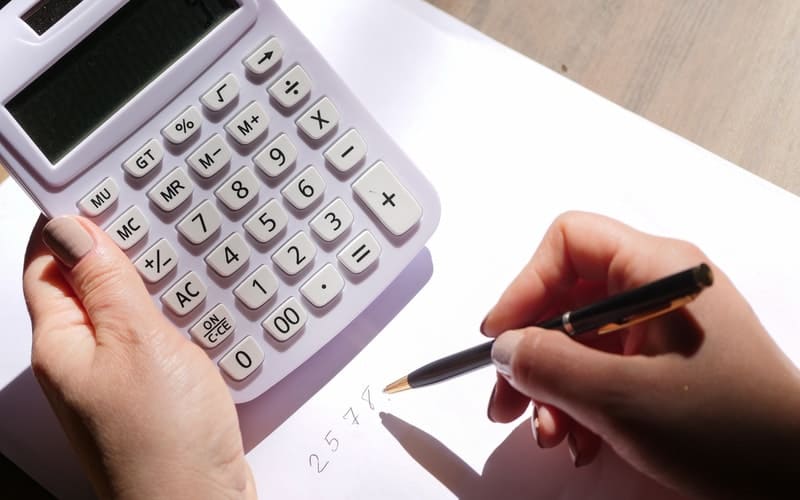 découvrez notre outil de calcul solaire pour optimiser l'utilisation de l'énergie solaire dans vos projets. bénéficiez d'estimations précises et d'analyses complètes pour maximiser votre rendement énergétique.