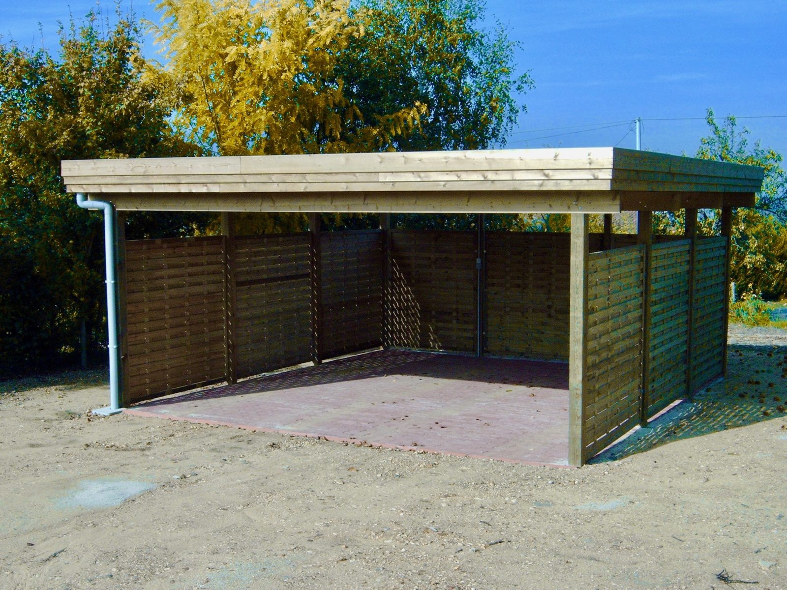 découvrez notre carport de 20m2, idéal pour protéger votre véhicule des intempéries tout en offrant un espace pratique et esthétique. fabriqué avec des matériaux de qualité, il s’intègre parfaitement à votre jardin ou votre allée. optez pour une solution durable et fonctionnelle!