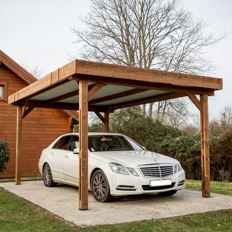 découvrez notre sélection de carports en bois de haute qualité, alliant esthétisme et protection pour votre véhicule. idéals pour embellir votre espace extérieur tout en offrant une solution durable contre les intempéries.