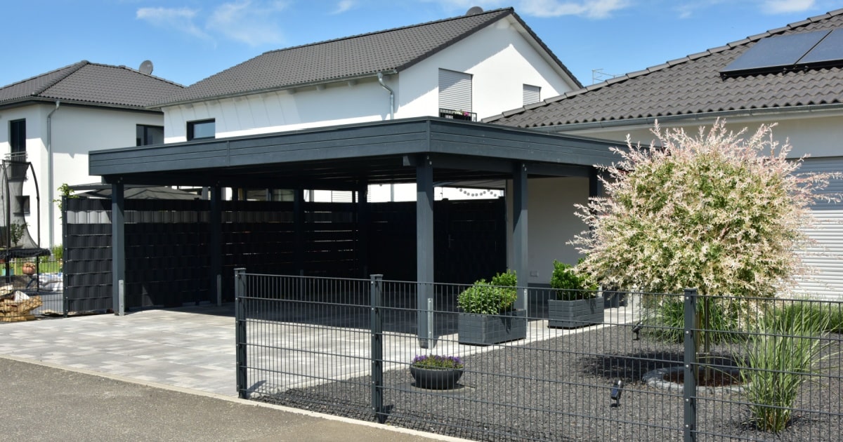 découvrez notre carport en goudron, une solution esthétique et durable pour protéger votre véhicule des intempéries. alliant design moderne et fonctionnalité, cet abri de voiture est idéal pour embellir votre espace extérieur tout en assurant une protection optimale.
