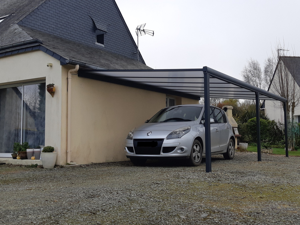 découvrez nos carports en normandie, alliant élégance et robustesse pour protéger votre véhicule des intempéries. offrez une solution pratique et esthétique à votre extérieur avec nos modèles personnalisables adaptés à tous les styles.