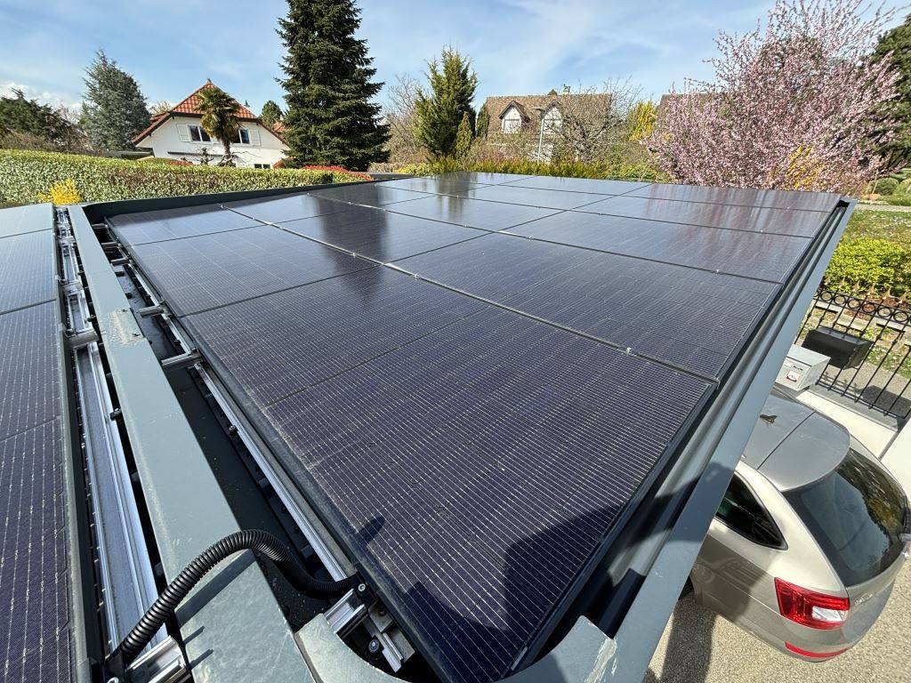 découvrez les avantages du carport solaire, une solution innovante pour abriter votre véhicule tout en produisant de l'énergie renouvelable. alliez protection et écologie avec cet aménagement pratique et esthétique.
