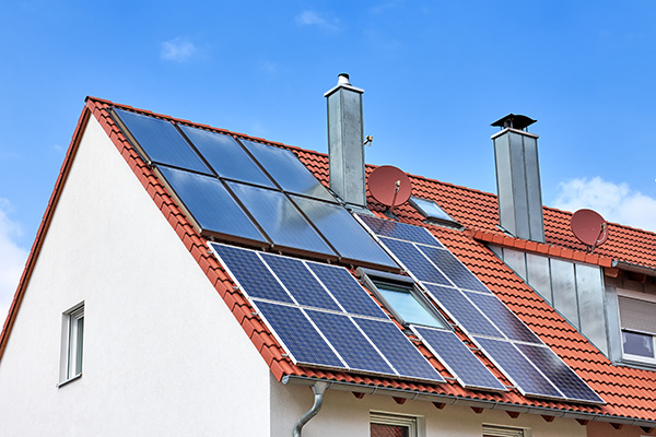 découvrez comment une centrale solaire transforme l'énergie du soleil en électricité renouvelable, contribuant ainsi à un avenir plus durable et respectueux de l'environnement.