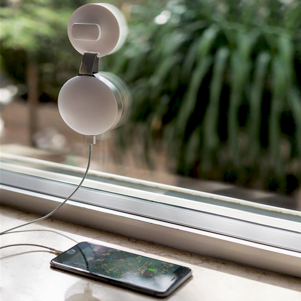 découvrez notre guide complet sur les chargeurs solaires pour fenêtres. explorez les avis, les performances et les avantages de cette technologie écologique et pratique pour recharger vos appareils électroniques tout en profitant de l'énergie du soleil.