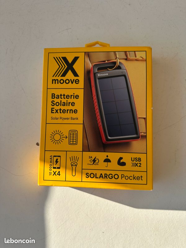 découvrez notre chargeur solaire 10 000 mah, idéal pour recharger vos appareils en toute autonomie grâce à l'énergie solaire. compact, léger et écologique, il vous accompagne partout, que ce soit lors de vos voyages ou vos activités en plein air. ne manquez jamais d'énergie avec ce gadget pratique et durable !