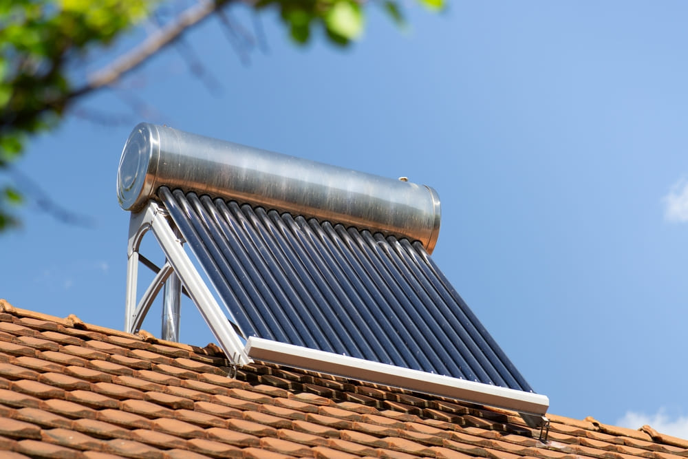 découvrez les avantages du chauffage solaire : une solution écologique et économique pour chauffer votre maison. optez pour une énergie renouvelable et réduisez vos factures tout en respectant l'environnement.