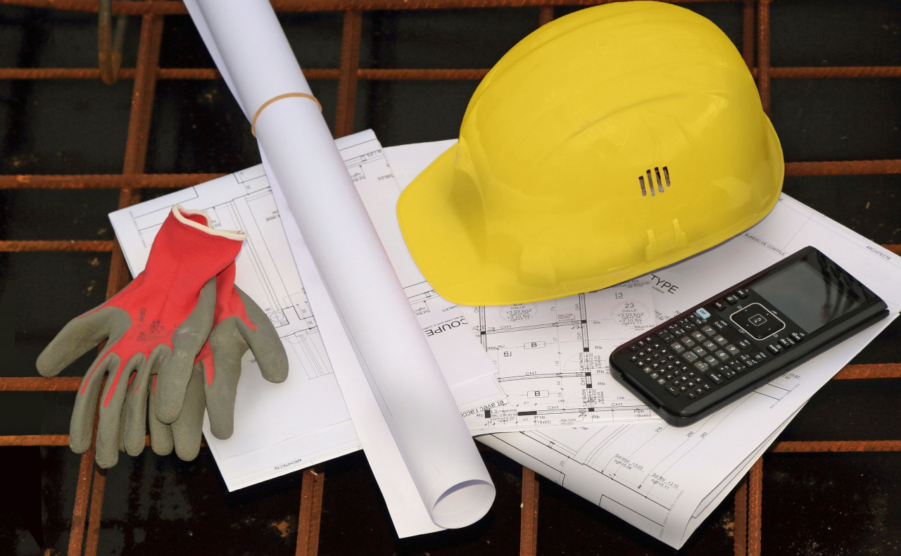 découvrez le métier de conducteur de travaux, un rôle clé dans la gestion de chantiers. apprenez comment superviser les équipes, gérer les budgets et assurer la qualité des travaux pour mener à bien vos projets de construction.