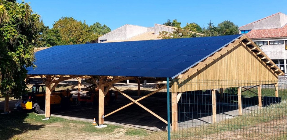 découvrez notre expertise en tant que constructeur de bâtiments photovoltaïques, alliant durabilité et innovation pour des projets éco-responsables. optimisez votre consommation d'énergie et réduisez votre empreinte carbone grâce à nos solutions sur mesure.