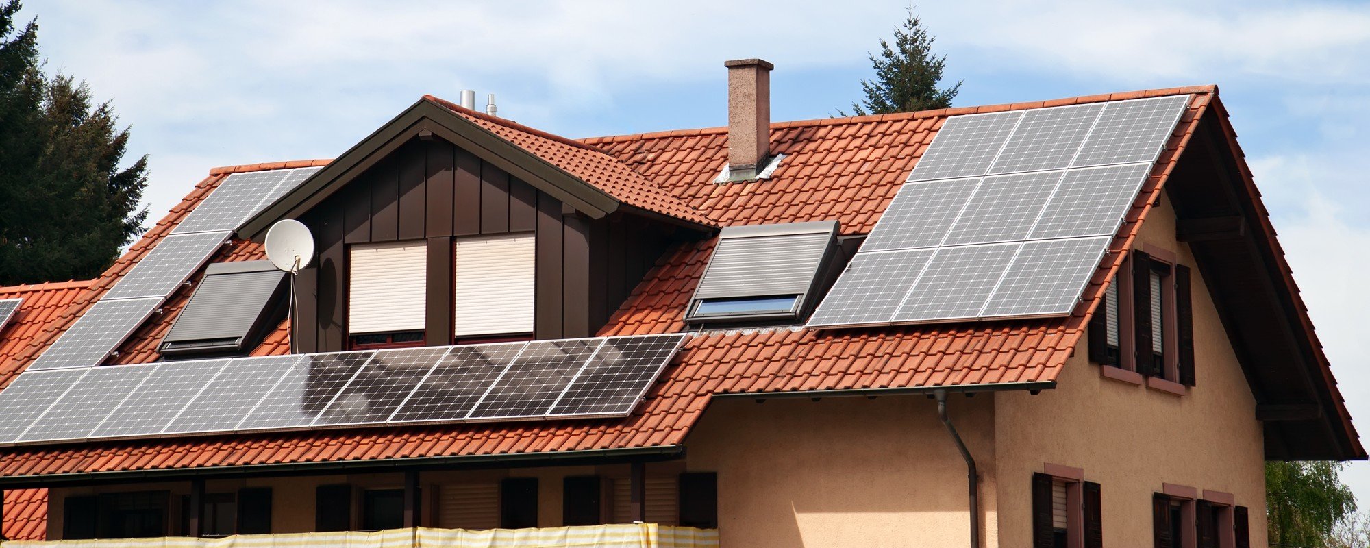 découvrez tout ce qu'il faut savoir sur le coût des assurances pour panneaux photovoltaïques. comparez les différentes options et trouvez la couverture adaptée à vos besoins. protégez votre investissement solaire avec une assurance adéquate.