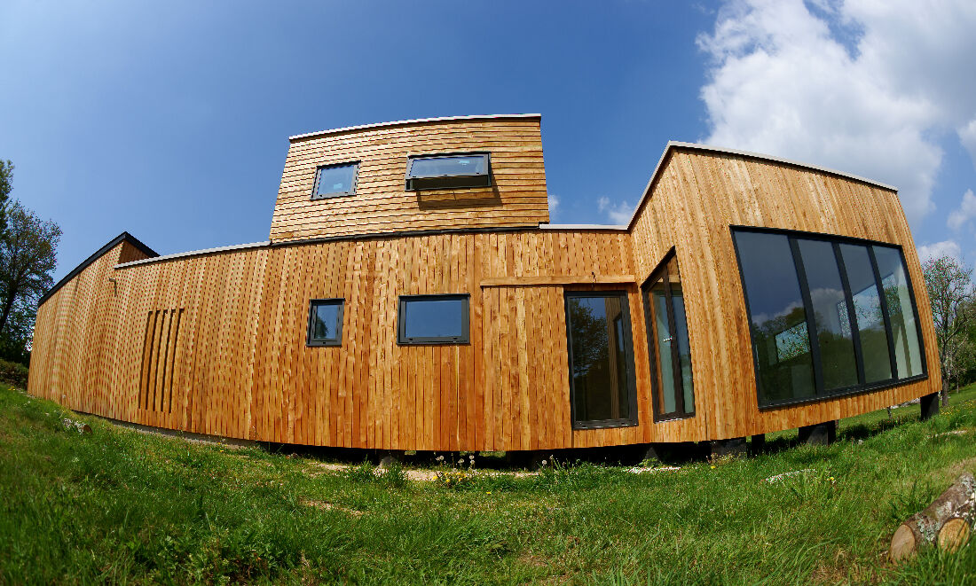 découvrez les différents aspects du coût d'une maison autonome, comprenant l'investissement initial, les économies d'énergie à long terme, et les subventions potentielles. apprenez comment opter pour des solutions durables qui réduisent vos dépenses tout en respectant l'environnement.