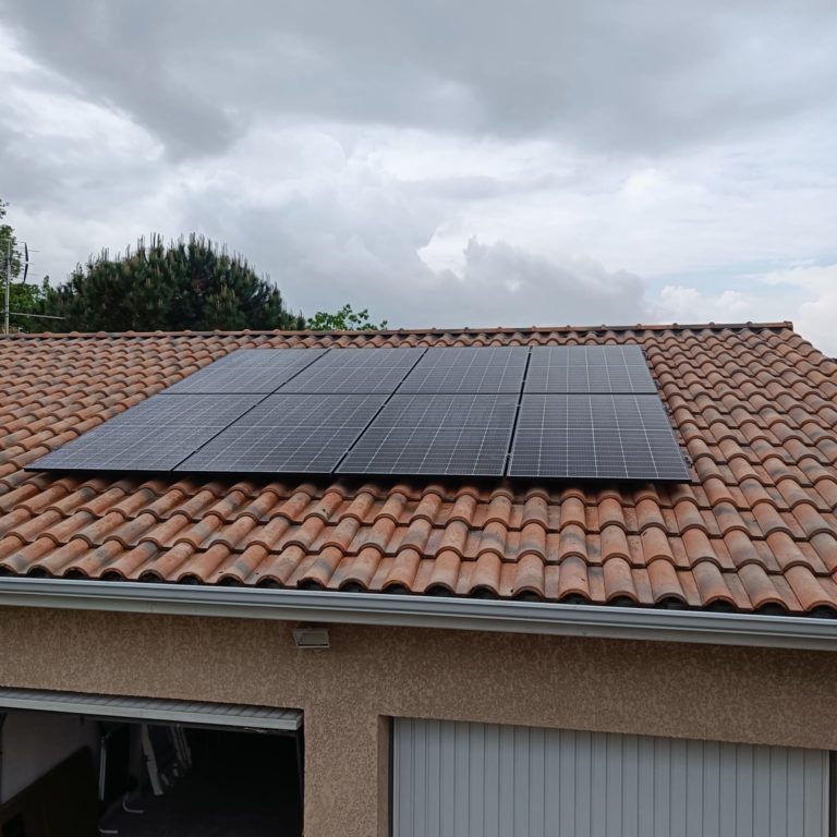 découvrez le coût d'installation d'un système photovoltaïque de 3 kwc. optimisez votre consommation d'énergie et réduisez vos factures grâce aux panneaux solaires tout en profitant des aides financières disponibles.