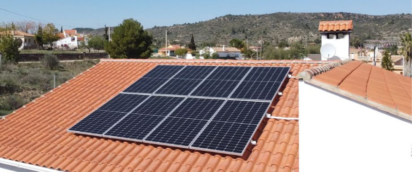découvrez le coût d'installation d'un système photovoltaïque de 3 kwc, incluant les éléments essentiels tels que les panneaux solaires, l'onduleur et les frais d'installation. informez-vous sur les économies d'énergie et les aides financières disponibles pour rentabiliser votre investissement.