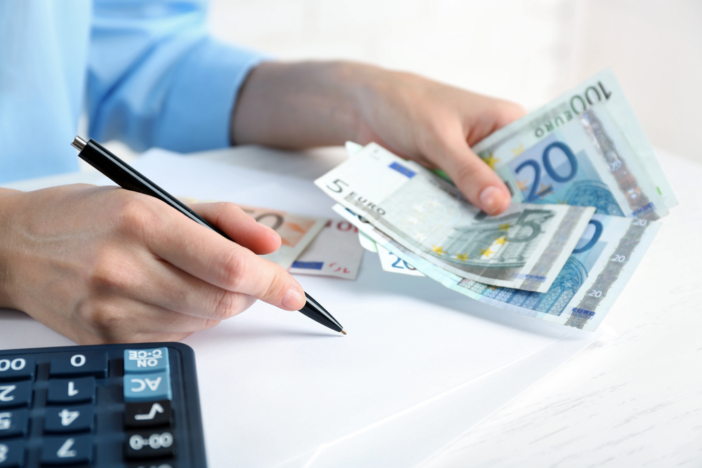 découvrez tout ce qu'il faut savoir sur le crédit : types de crédits, conseils pour obtenir le meilleur taux, gestion de votre budget et les astuces pour éviter le surendettement. informez-vous et prenez des décisions éclairées pour vos finances.