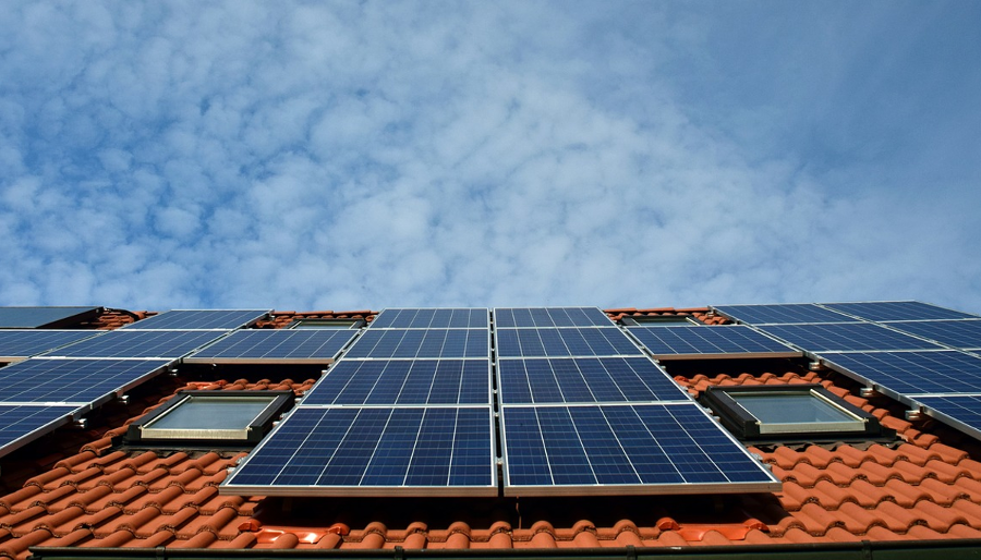 découvrez tout ce qu'il faut savoir sur le crédit d'impôt pour les panneaux solaires en 2025. profitez d'avantages fiscaux pour réduire le coût de votre installation solaire et contribuer à la transition énergétique. ne manquez pas les opportunités offertes par cette aide financière!