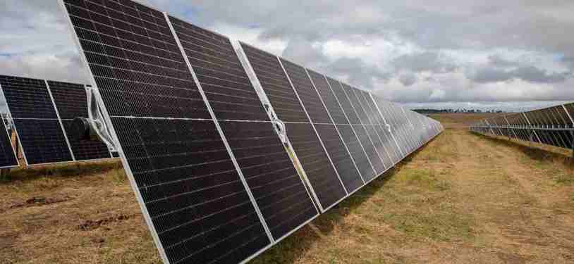 découvrez notre ferme solaire, un projet innovant qui exploite l'énergie renouvelable pour produire une électricité propre et durable. engagez-vous pour l'environnement tout en bénéficiant d'une solution énergétique fiable et économique.