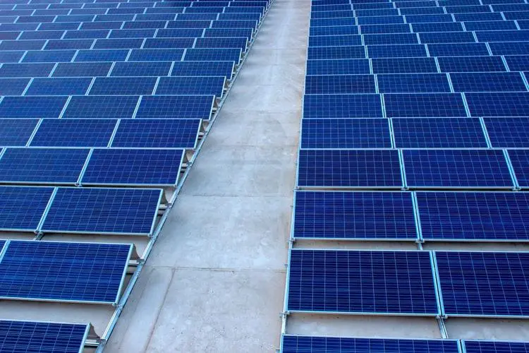 découvrez comment maximiser vos économies grâce aux déductions fiscales sur les panneaux solaires en 2019. informez-vous sur les avantages fiscaux disponibles et les conditions à respecter pour optimiser votre investissement dans les énergies renouvelables.