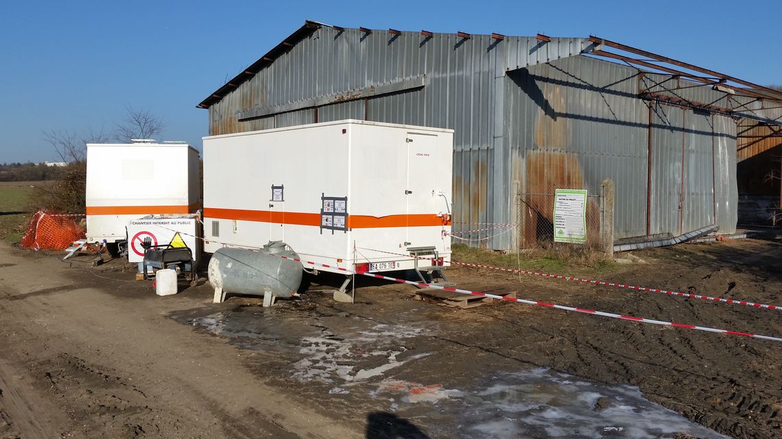 découvrez nos services de démontage de bâtiment agricole, offrant une expertise professionnelle pour une déconstruction sécurisée et efficace. nous vous accompagnons dans chaque étape du processus, garantissant un retrait respectueux de l'environnement et le recyclage optimal des matériaux.