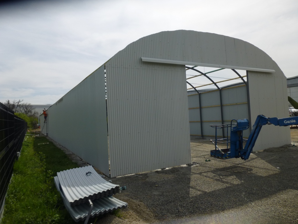 découvrez nos services professionnels de démontage de hangars. nous garantissons une intervention sécurisée et efficace pour retirer vos structures tout en préservant l'environnement. contactez-nous pour un devis personnalisé !