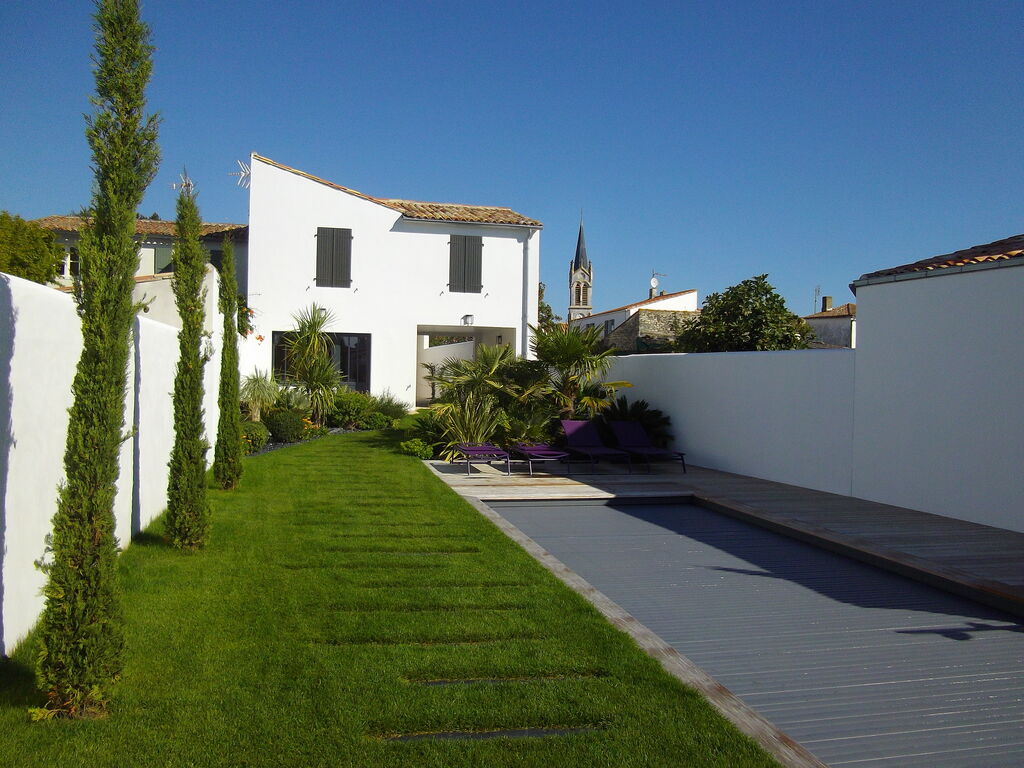 découvrez l'importance de la distance entre votre bâtiment et votre maison. explorez les impacts sur l'esthétique, la sécurité et la réglementation. obtenez des conseils pratiques pour optimiser l'espace et améliorer votre environnement.