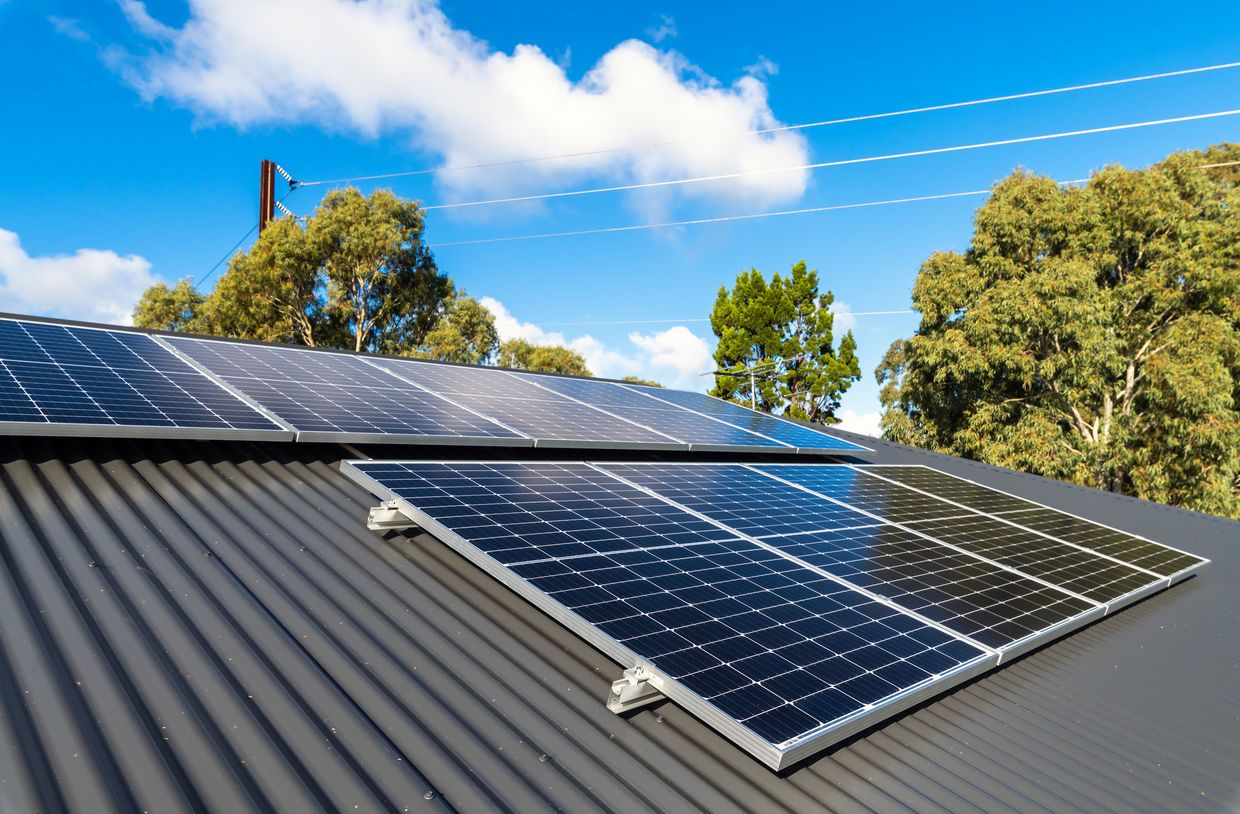 découvrez la durée de vie des panneaux solaires et comment leur performance peut influencer votre investissement énergétique. informez-vous sur leur longévité, les facteurs qui l'affectent et les meilleures pratiques pour maximiser leur durabilité.