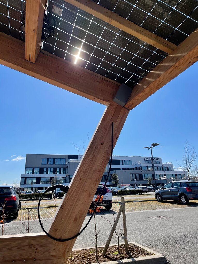 découvrez edf pv, le service d'énergie solaire d'edf qui vous permet de produire votre propre électricité grâce à des panneaux photovoltaïques. optez pour une énergie renouvelable et réduisez votre empreinte carbone tout en faisant des économies sur votre facture d'électricité.