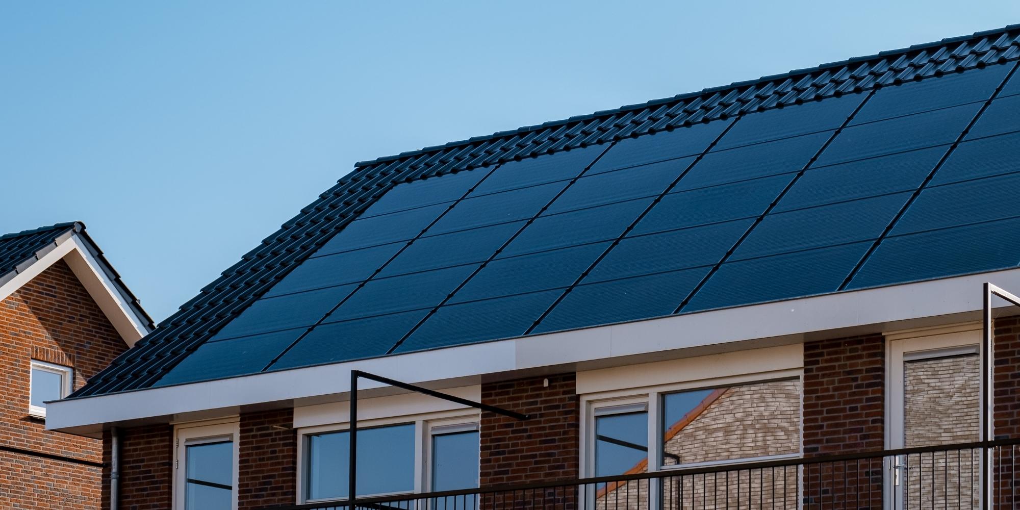 découvrez l'efficacité des panneaux solaires pour optimiser votre consommation énergétique. informez-vous sur les avantages, les économies possibles et l'impact environnemental des panneaux photovoltaïques dans votre maison ou entreprise.