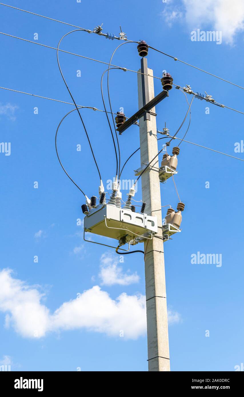 découvrez électricité ciel, votre expert en solutions électriques innovantes. bénéficiez de services de qualité pour vos installations résidentielles et professionnelles, tout en respectant les normes de sécurité. faites briller votre espace avec notre savoir-faire et notre engagement envers l'excellence.