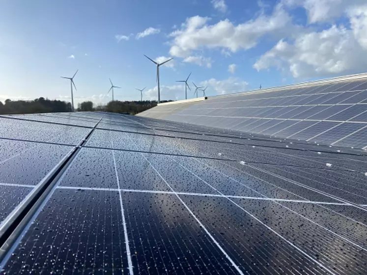 découvrez électricité totale, votre partenaire de confiance pour tous vos besoins en électricité. nous proposons des services complets, de l'installation à la maintenance, en passant par des solutions d'énergie renouvelable. profitez d'une expertise de qualité pour des installations sûres et efficaces.