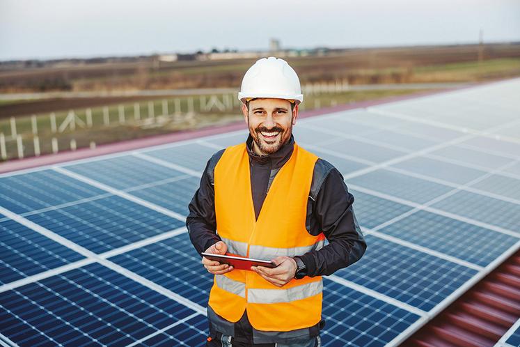 découvrez les opportunités de carrière dans le secteur de l'emploi solaire. rejoignez une industrie en pleine expansion dédiée aux énergies renouvelables et contribuez à un avenir durable. explorez les métiers, les formations et les perspectives d'évolution dans un environnement dynamique et innovant.