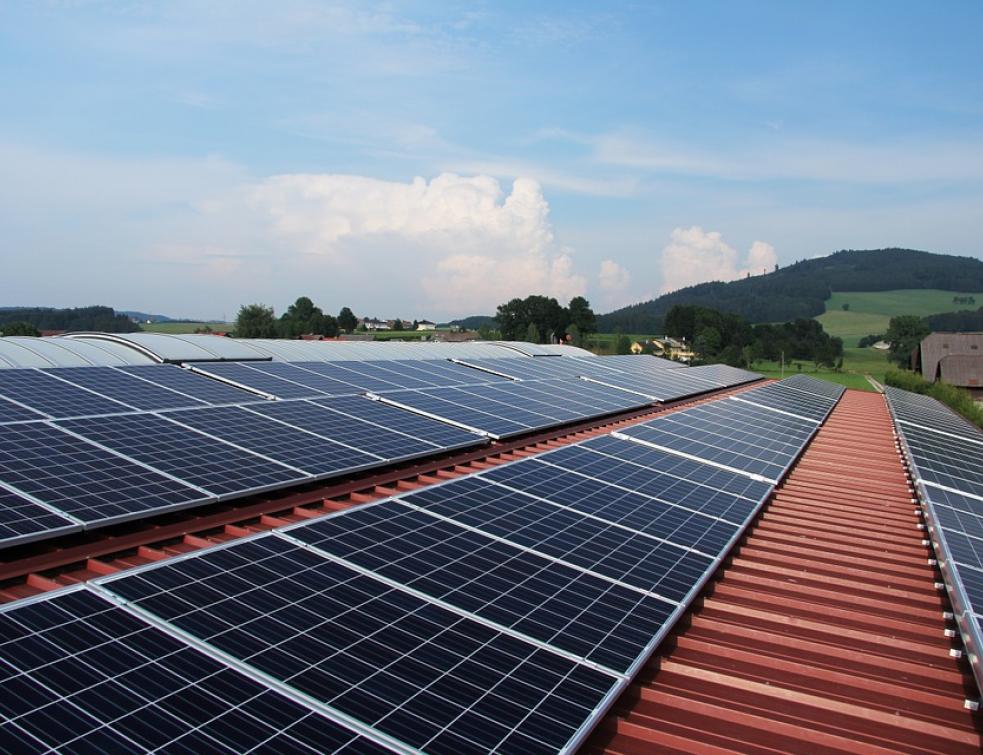 découvrez les solutions innovantes d'énergie solaire proposées par edf. optez pour une électricité propre et durable, tout en réduisant vos factures et votre impact écologique. rejoignez la transition énergétique avec edf et profitez des avantages de l'énergie solaire.